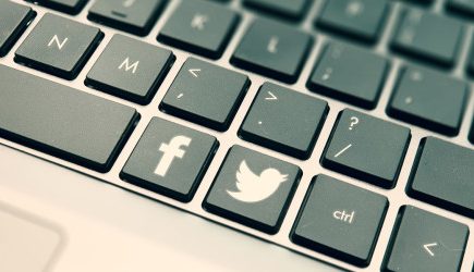 Keyboard Shortcuts for Facebook and twitter