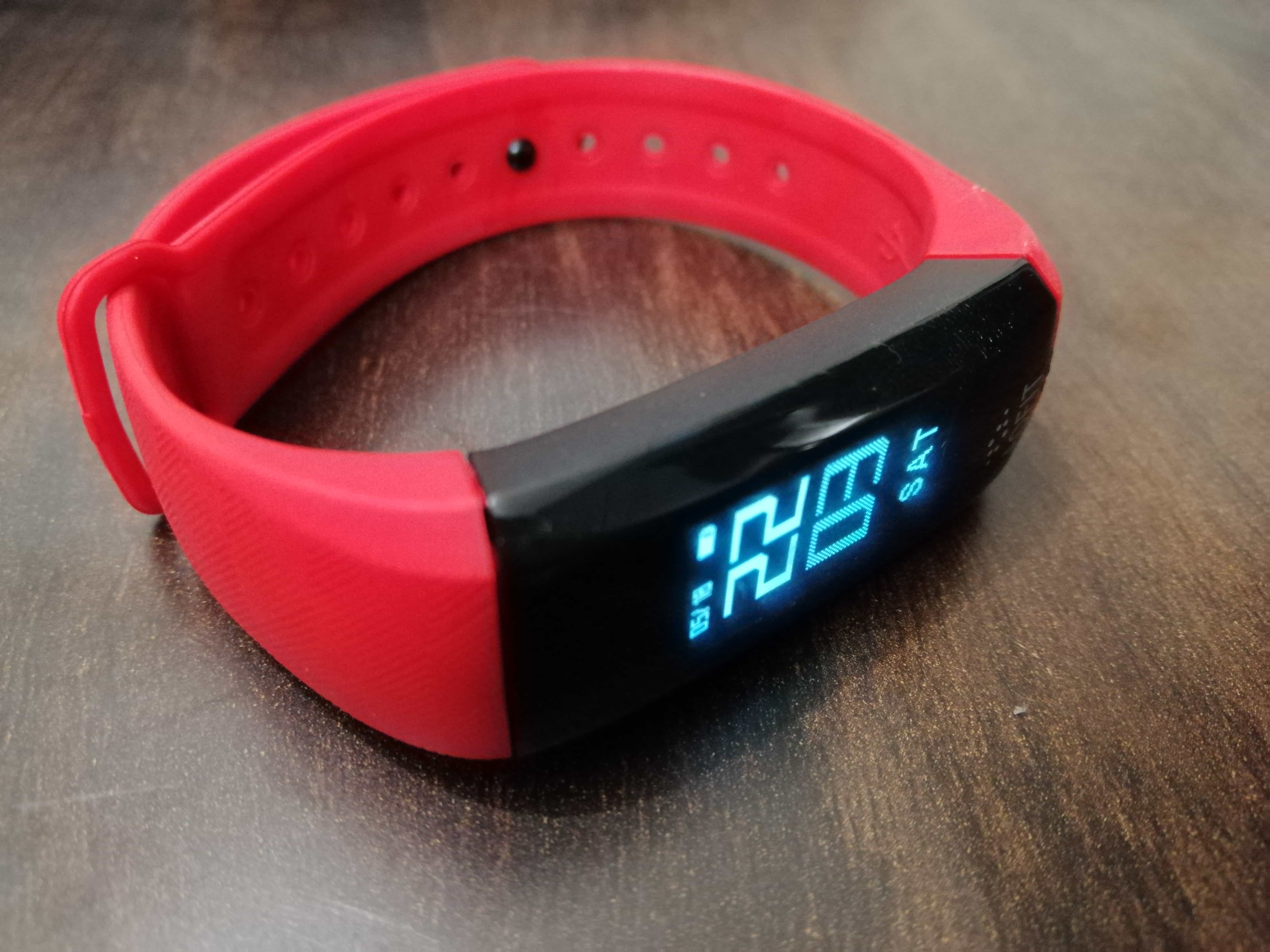 AQFIT M2 Smart Fitness Band Full Review