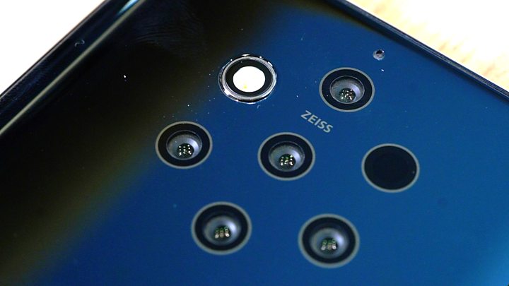 Secret behind 5 camera lenses in Nokia 9