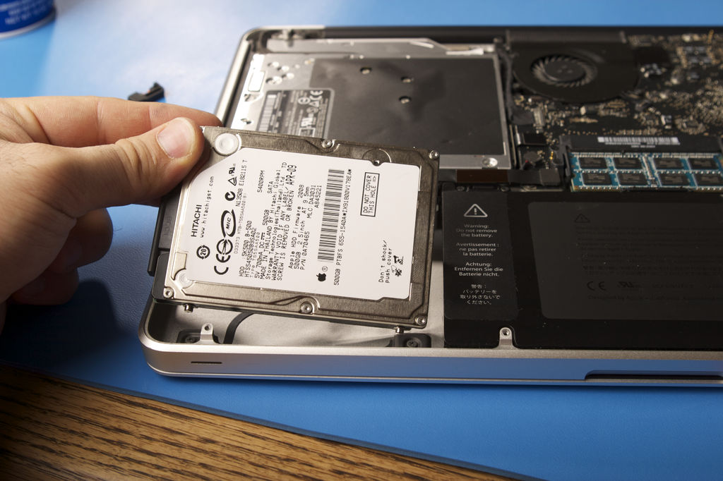 How to install SSD in any laptop